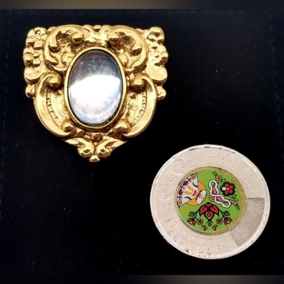 Elegant Gold Brooch with Blue Stone Vintage - Picture 8 of 9